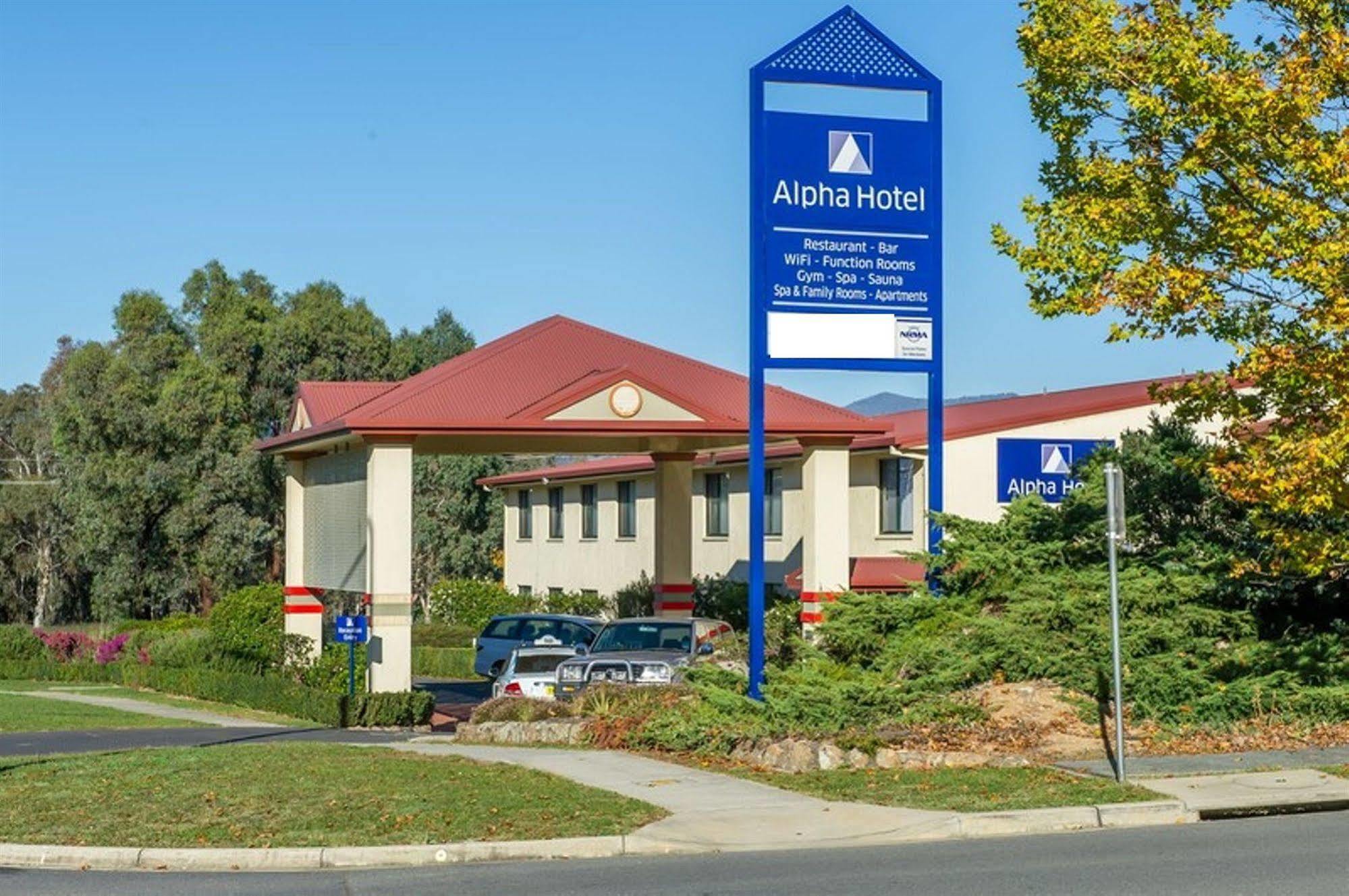 Alpha Hotel Canberra Exterior photo